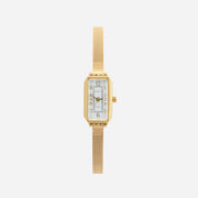 Reloj Rectangular Celeste dorado de acero inoxidable sobre fondo blanco